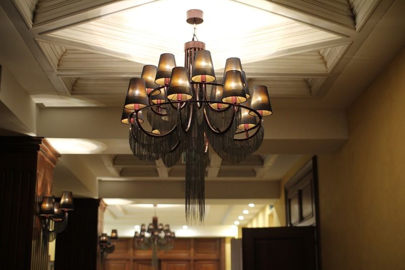 Orion Hotel Bishkek Bagian luar foto A chandelier