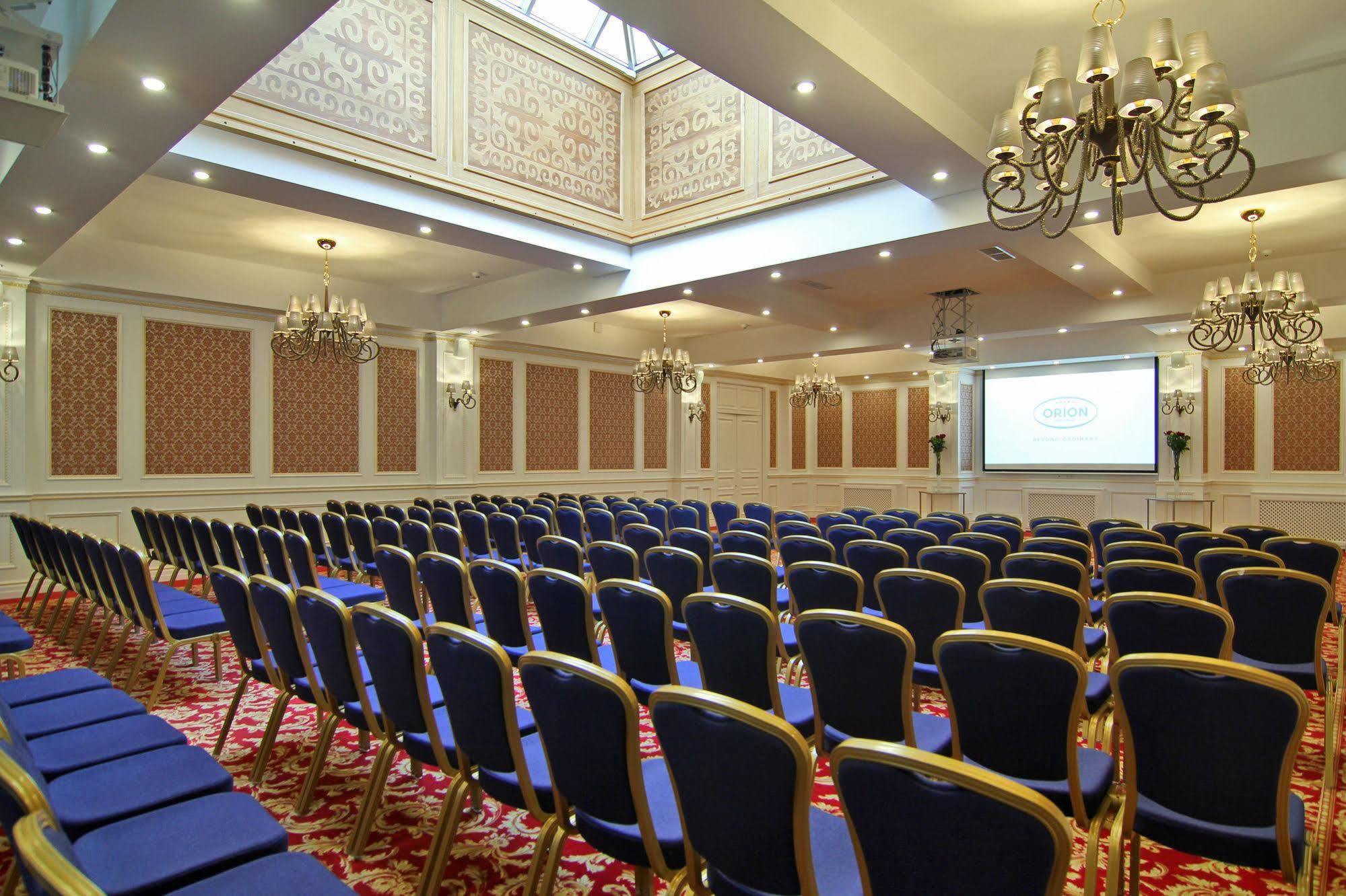 Orion Hotel Bishkek Bagian luar foto The Long Room